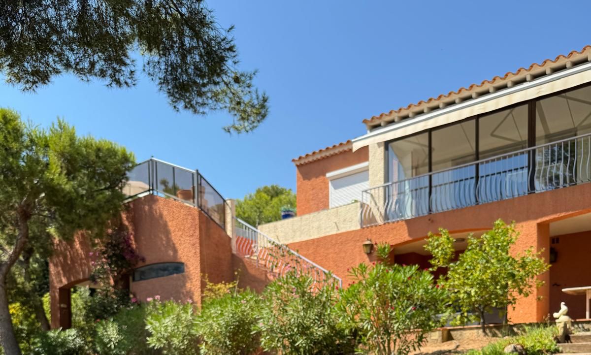 Villa 240m² avec piscine à Bandol